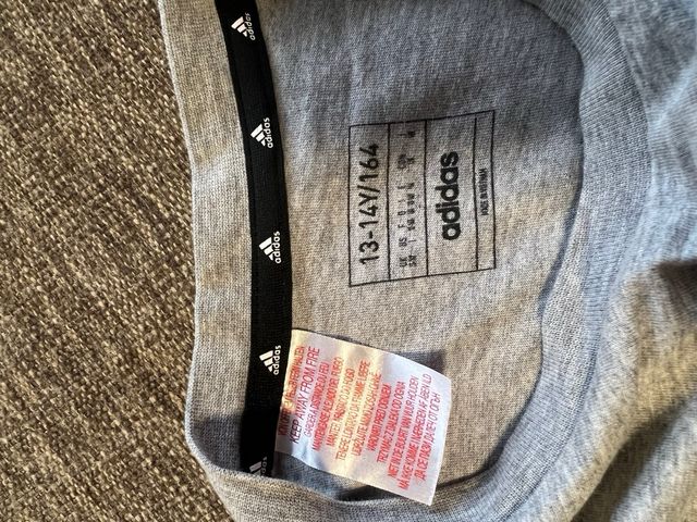 Camiseta Adidas talla 13-14 años