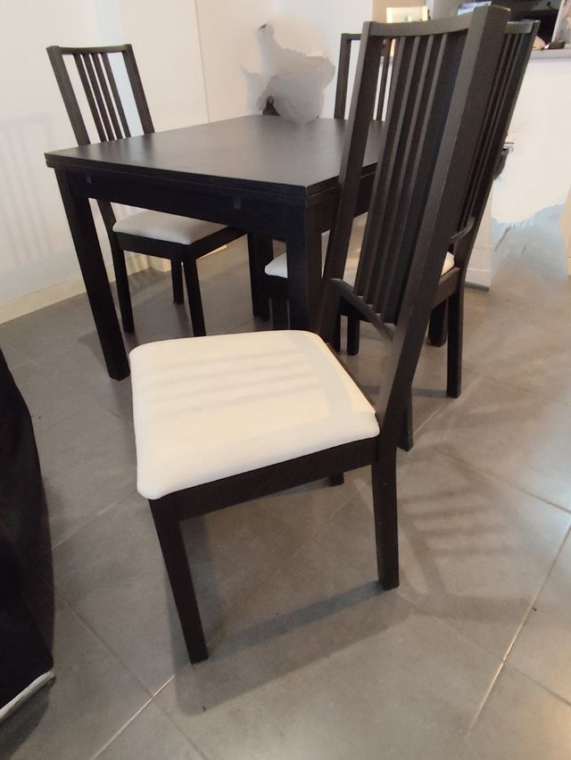 Mesa comedor y sillas