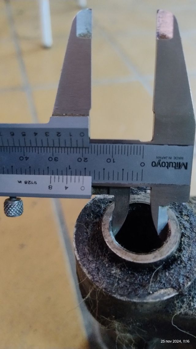 Basculante honda CBR 400 NC 23