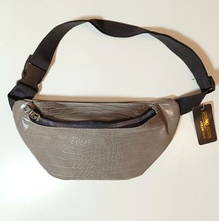 Marsupio da donna, nuovo.