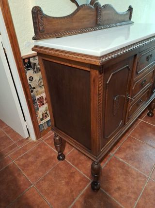 Aparador antiguo