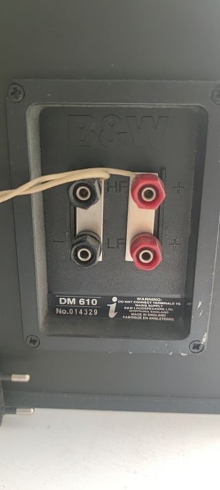 Altavoces B&W Serie 600 DM 610