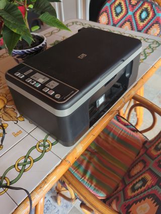 Impresora con escaner HP Deskjet F4180