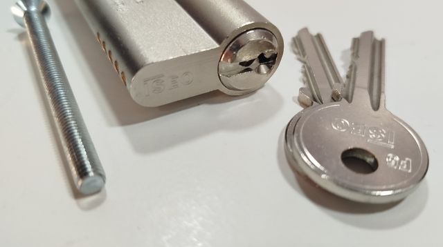 Canhão de Fechadura para Porta ISEO 55 x 40 (NOVO)