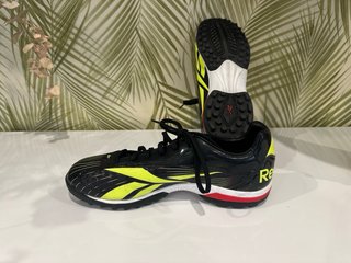 Botas nuevas futbol sala Reebok 42-43