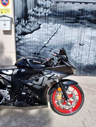 SUZUKI GSX-R125 NUEVA 2025