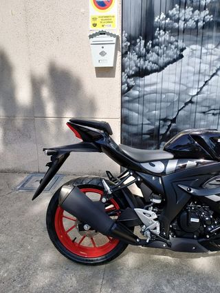 SUZUKI GSX-R125 NUEVA 2025