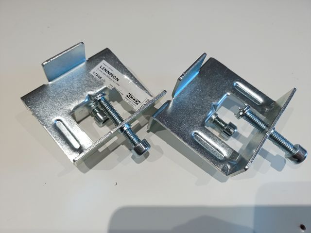 Conexión estantería con escritorio