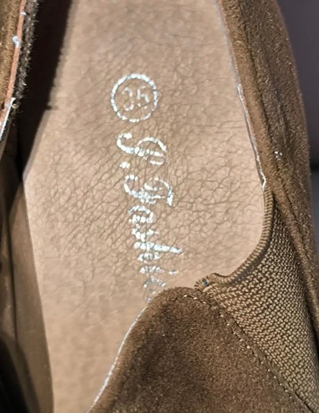 Zapatos Tacón Número 35 en Excelentes Condiciones