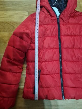 Plumífero rojo zara