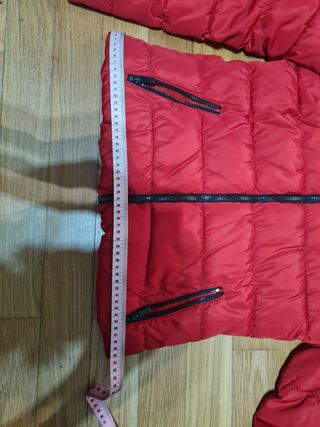 Plumífero rojo zara
