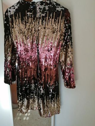 Vestido corto de lentejuelas