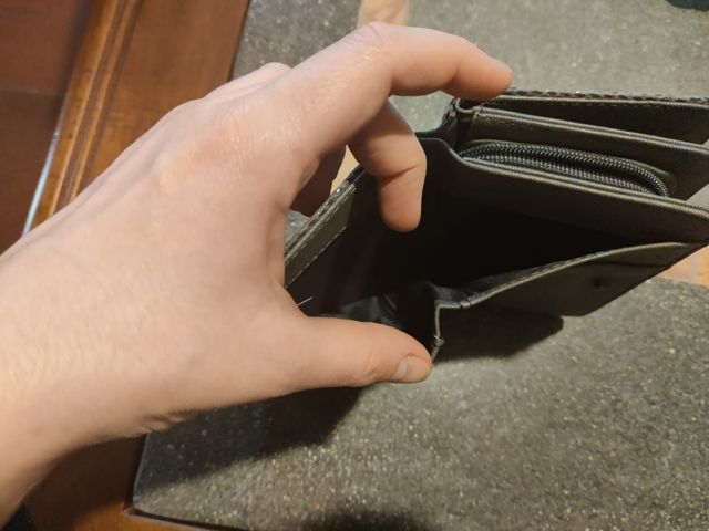 Portafoglio donna con cerniera