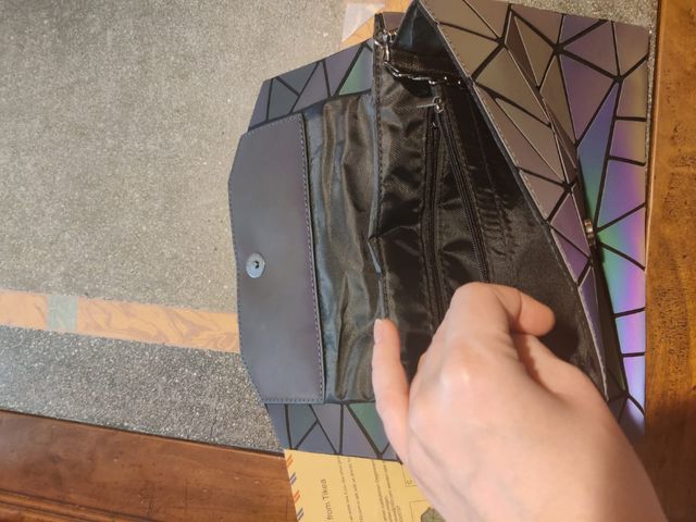 Borsa Tikea geometrica luminosa