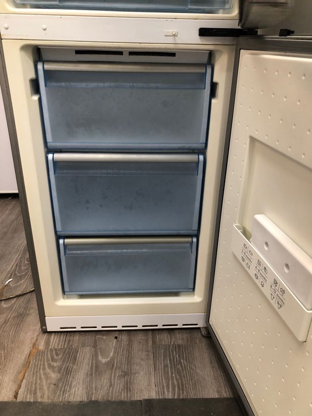 Nevera balay 2"z60 inox