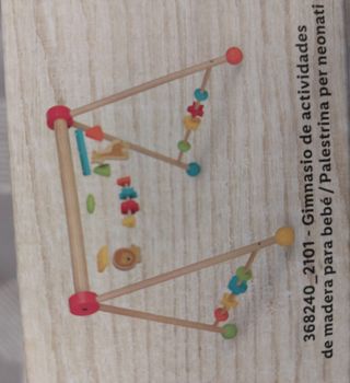 Gimnasio de actividades de madera bebé.