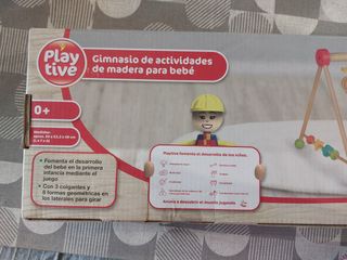 Gimnasio de actividades de madera bebé.