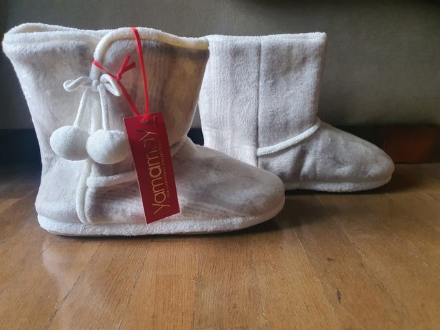 Zapatillas tipo Botas descanso yamamay