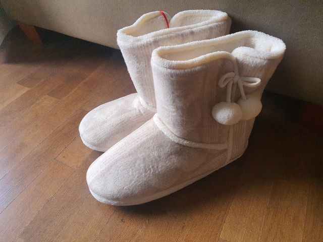 Zapatillas tipo Botas descanso yamamay