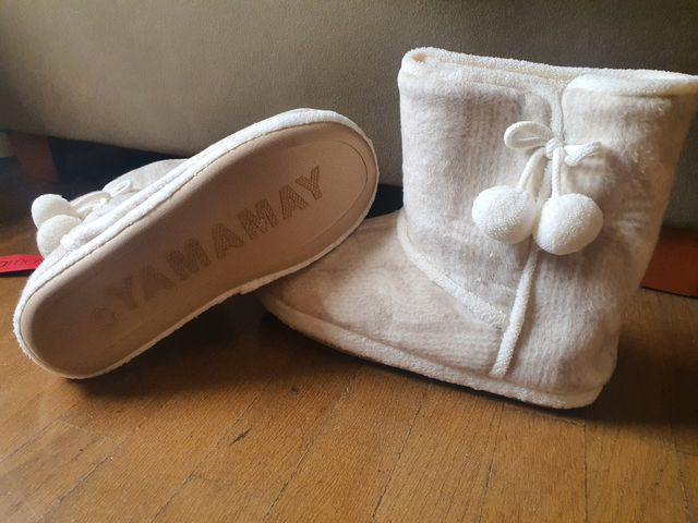 Zapatillas tipo Botas descanso yamamay