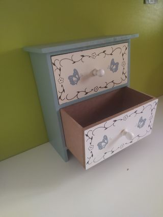 Cajita de madera decorada