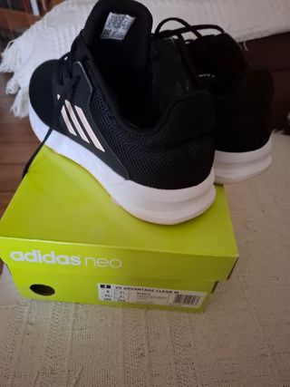 Zapatillas Adidas.