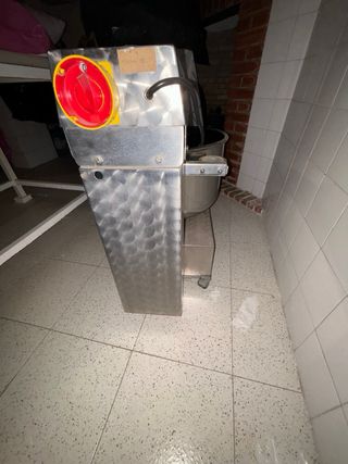 Amasadora industral sin usar nueva TRIFASICO 2oL