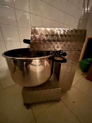 Amasadora industral sin usar nueva TRIFASICO 2oL