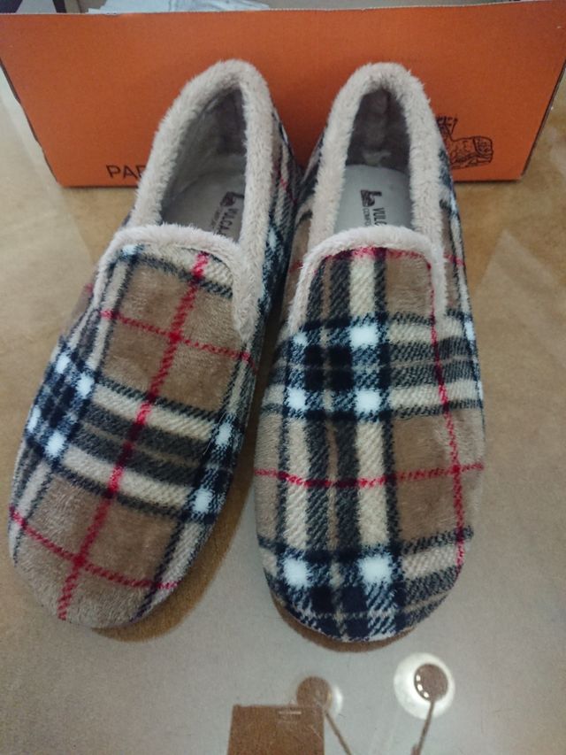 Zapatillas casa hombre . Números 41 y 43