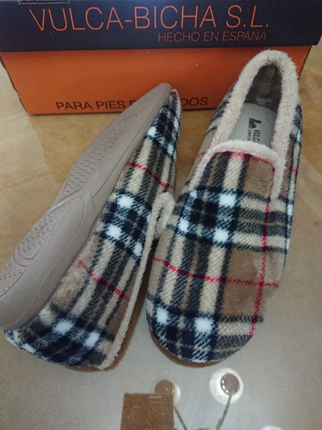 Zapatillas casa hombre . Números 41 y 43