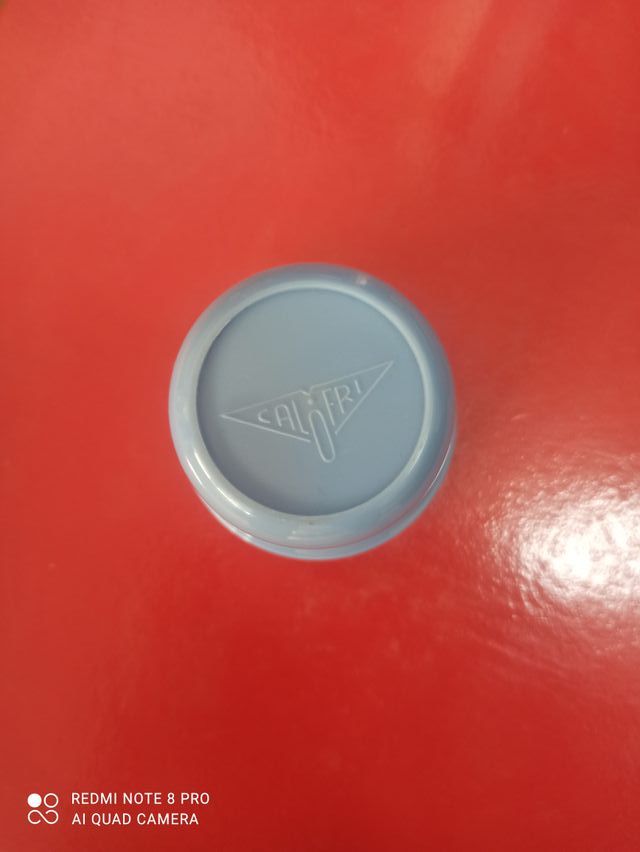 Antiguo termo de bebidas.