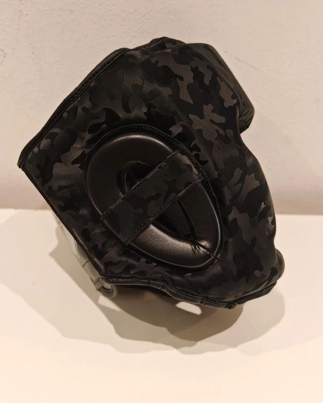 Caschetto boxe REWON nero camo, S- come nuovo