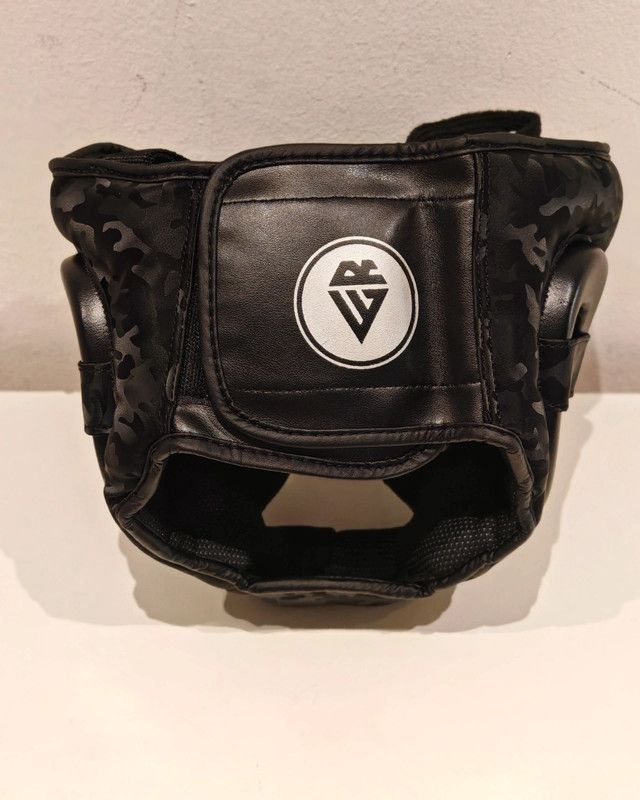 Caschetto boxe REWON nero camo, S- come nuovo