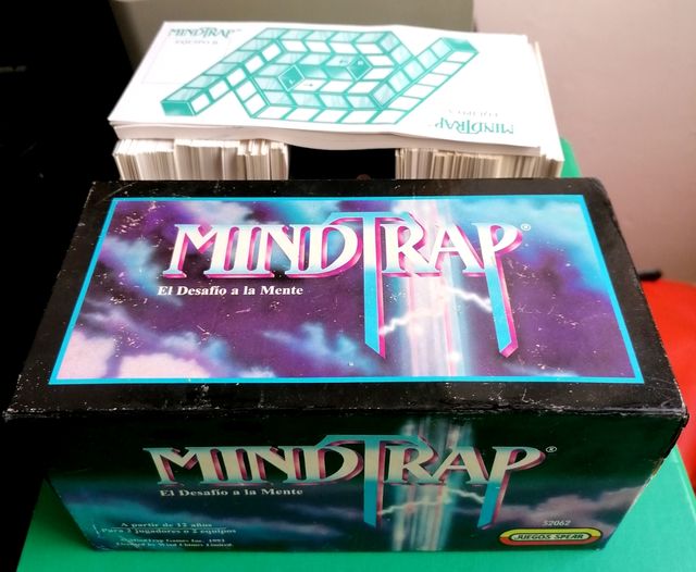 Mind Trap. Juego de mesa de lógica y acertijos