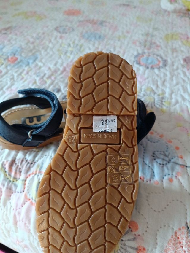 Sandalias niña (talla 28)