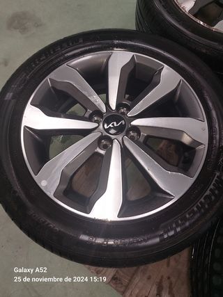 Juego de ruedas  R16 con llantas Kia Stonic