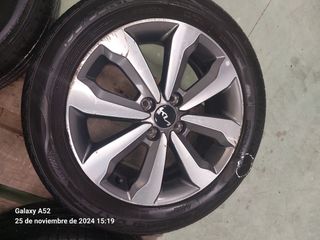Juego de ruedas  R16 con llantas Kia Stonic