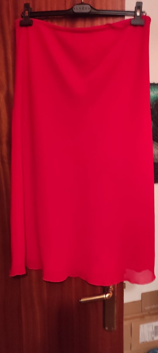 Falda de vestir - marca italiana.