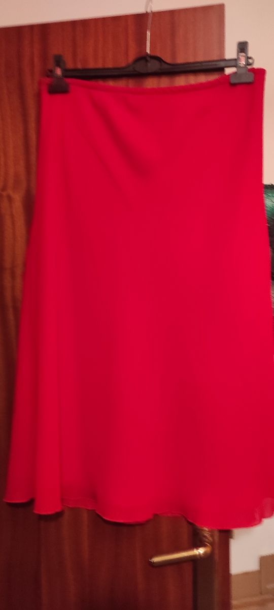 Falda de vestir - marca italiana.