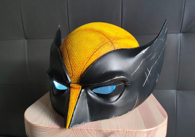 Casco (Helmet) estilo heroe pintado a mano