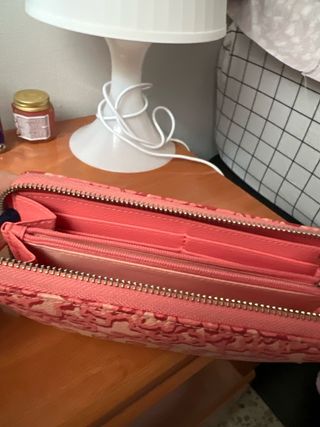 Billetera tous
