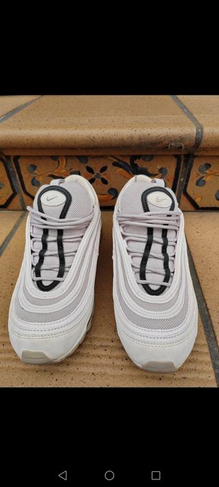 Zapatillas de chica.