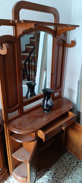 recibidor con espejo provenzal