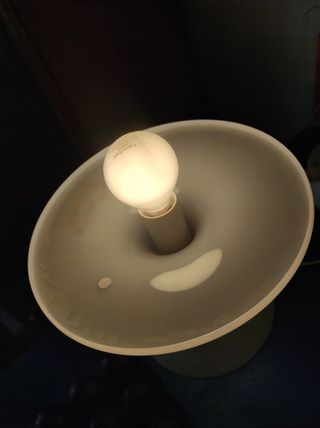 Lampara Ikea sin tulipa blanca, 40w