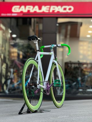 Bicicleta Fixie Poll & bike/ garajepaco
