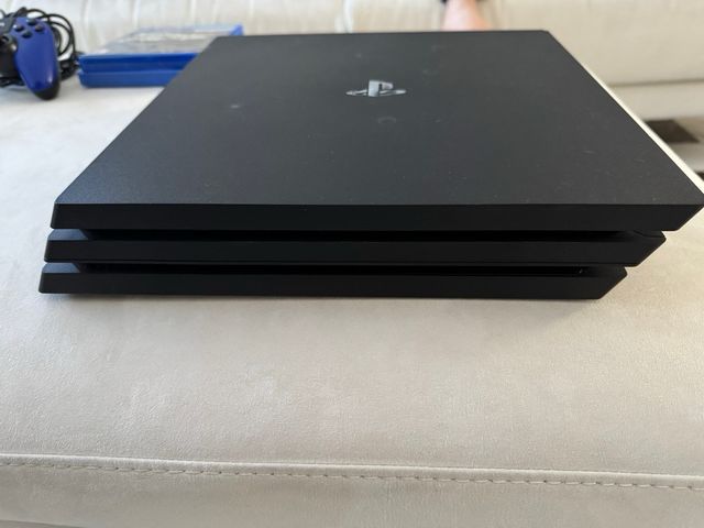 Sony Playstation 4 Pro 1 TB