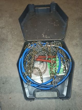CADENAS DE NIEVE