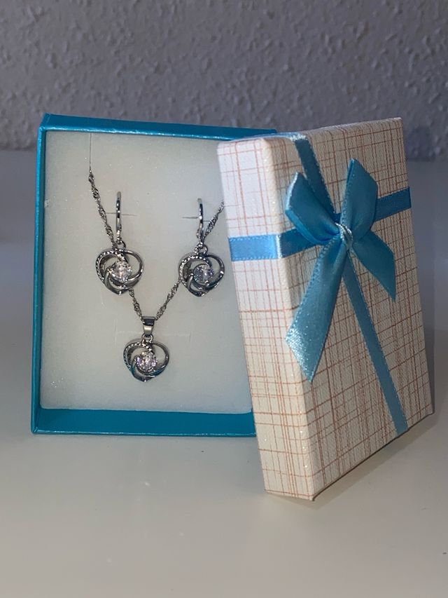 Conjunto Collar y Pendientes Mujer