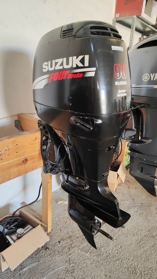 Fueraborda SUZUKI DF90