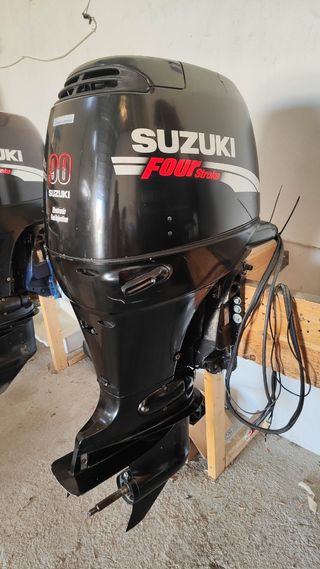 Fueraborda SUZUKI DF90